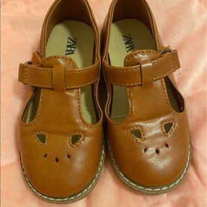 Girls dress shoes